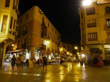 León