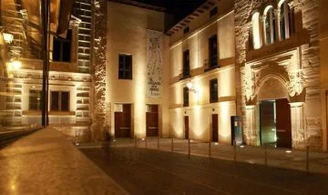 León