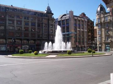 León